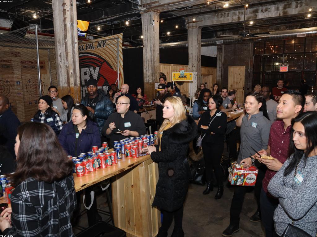 គន្លឺណា ៖ ការប្រមូលផ្តុំបៀ និងម្ហូប