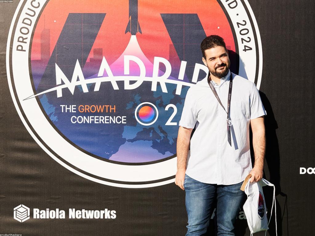 និន្ទានិងចំនុចសំខាន់នៅក្នុងព័ត៌មានសុីជី