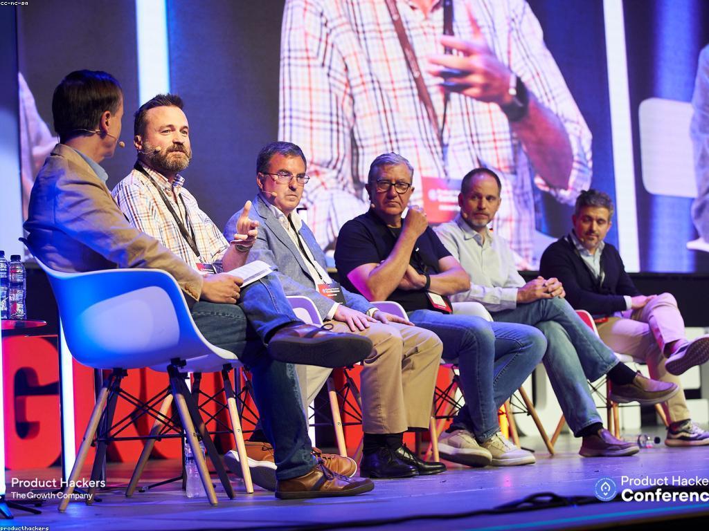 យុទ្ធសាស្រ្តនិងកម្រិត: ការអភិវឌ្ឍន៍យុទ្ធសាស្រ្តសមស្របសម្រាប់អាជីវកម្ម