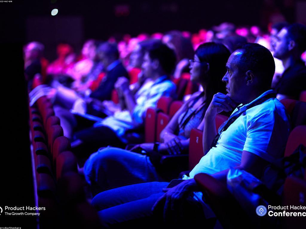 យុទ្ធសាស្រ្តនិងកម្រិត: ការអភិវឌ្ឍន៍យុទ្ធសាស្រ្តសមស្របសម្រាប់អាជីវកម្ម